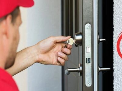 Are Locksmith Near Me Services Available 24 Hours in All Cities