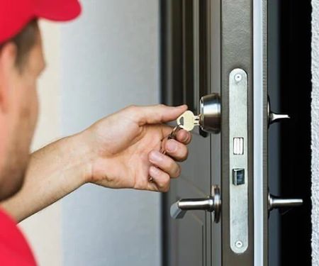 Are Locksmith Near Me Services Available 24 Hours in All Cities