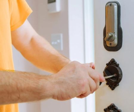 Locksmith Near Me Open Now in Indianapolis IN for Immediate Help