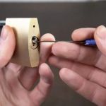 How Locksmiths Help With Key Extraction From Broken Locks Safely