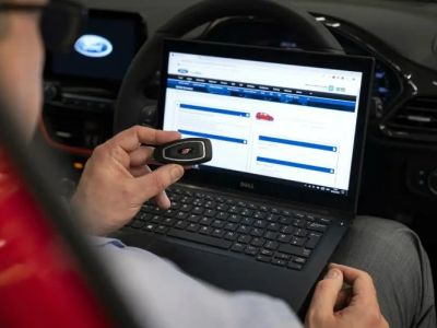Car Key Programming Near Me: Locksmith vs Dealership