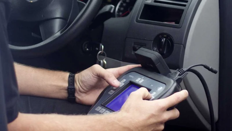 Car Key Programming Near Me: Locksmiths vs Dealerships Explained