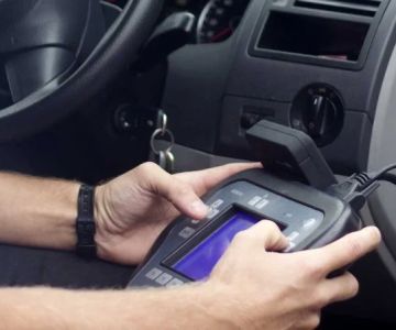 Car Key Programming Near Me: Locksmiths vs Dealerships Explained